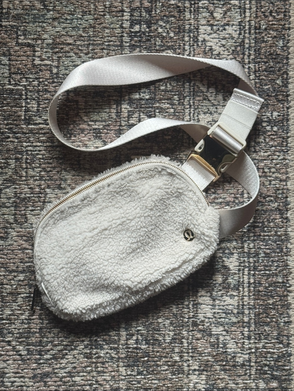 lululemon athletica Sherpa Belt Bag - Cream White